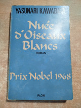 Nuee d' Oiseaux Blancs