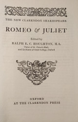 The New Clarendon Shakespeare - Romeo & Juliet