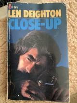 Close up Len Deighton