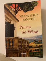 Pinien im Wind