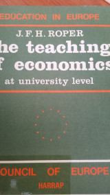 The teaching of economics at University Level